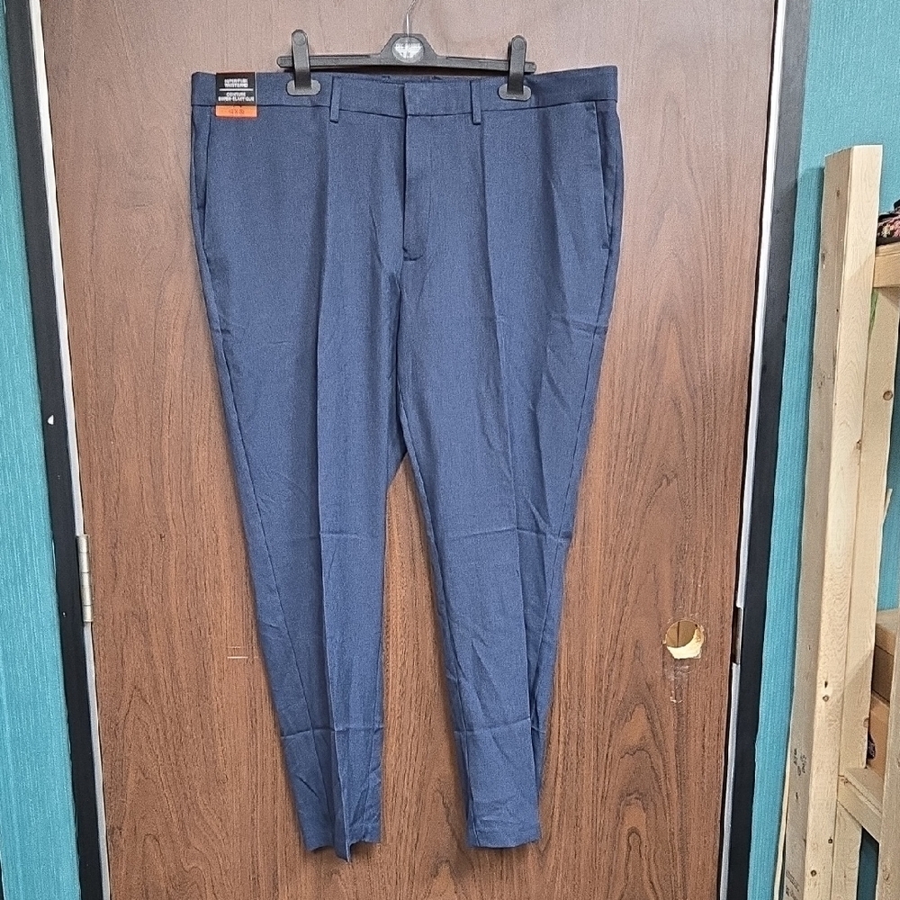 Haggar Size 42x30 Navy Straight Fit Comfort Performance Dress Pant